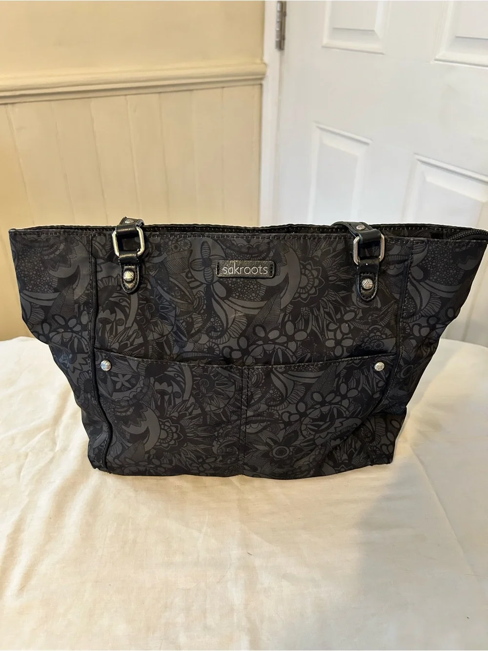 Sakroots Eco-Twill Metro Tote In Black Spirit Desert Monochrome Print
